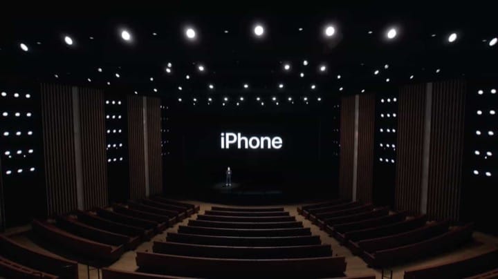iPhone 12没有充电头、耳机,还贵了800元